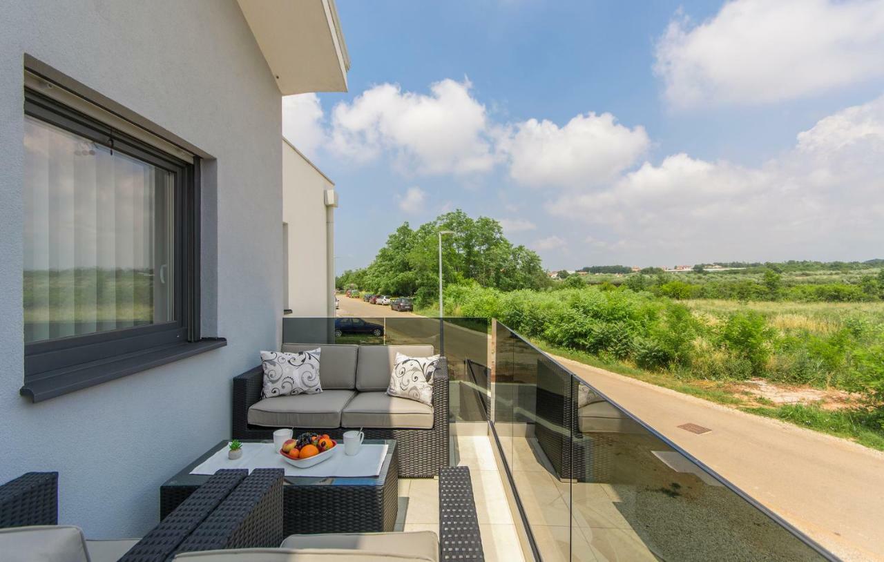 Apartment Lunne Novigrad  Ngoại thất bức ảnh