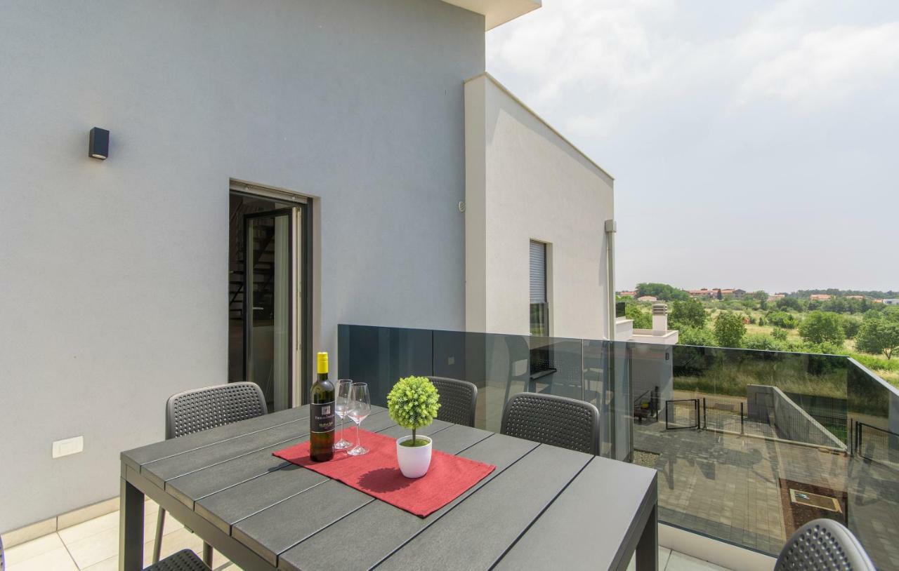 Apartment Lunne Novigrad  Ngoại thất bức ảnh